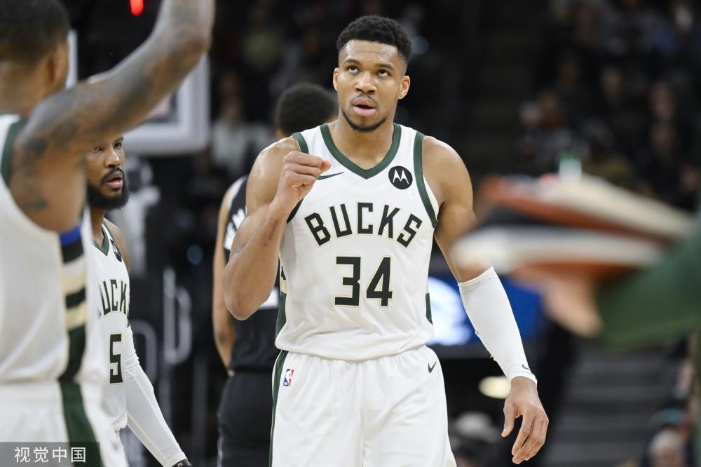 中国女篮持 中国女篮持