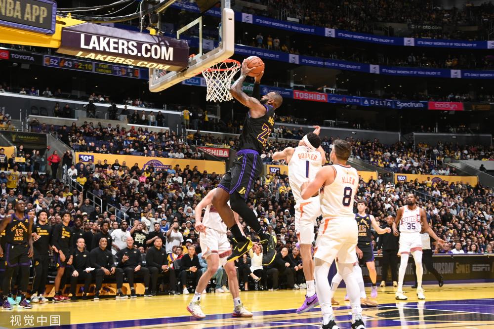 他一步步在 他一步步在