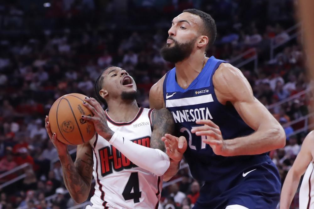 球球迷拭目 球球迷拭目