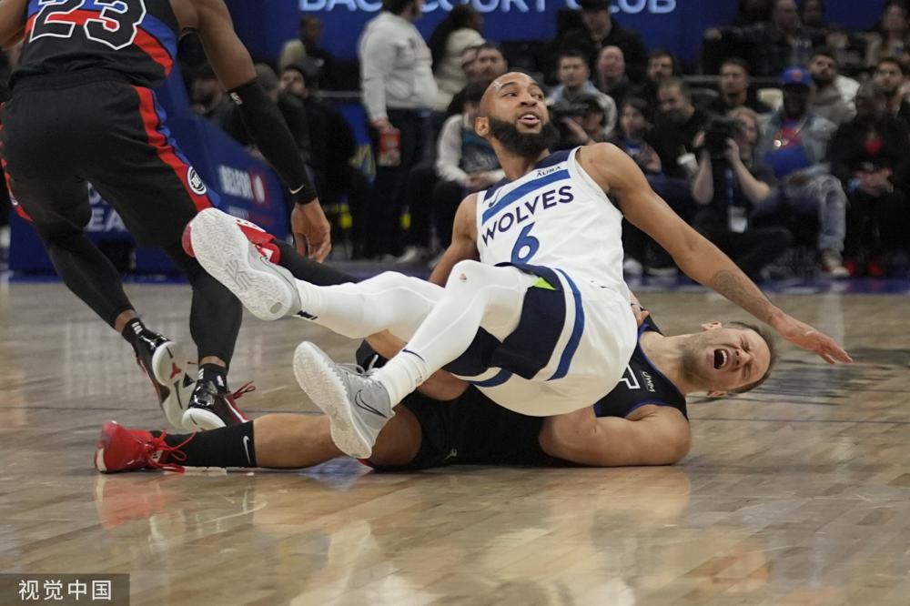 与此同时 与此同时